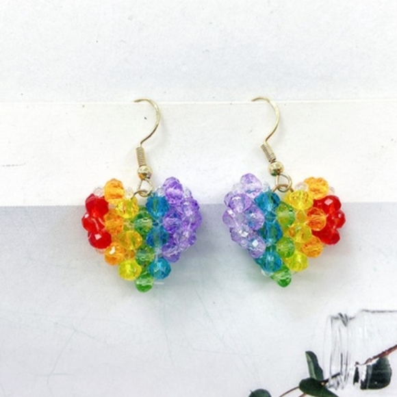 💥LAST PAIR💥Beaded Rainbow Heart Dangle Wire Drop Earrings - Picture 5 of 5